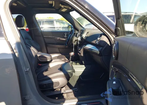 2018 Mini Countryman Cooper S from USA, damaged, VIN WMZYT3C30J3D99626